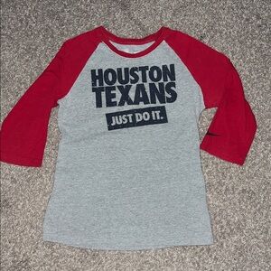 Nike Women’s Red and Gray Houston Texans 3/4 Sleeve Tee